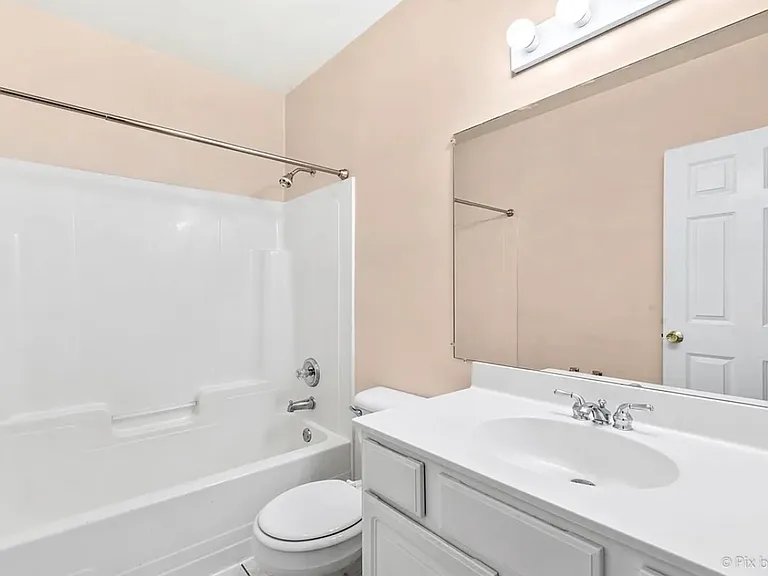 1534 N Hudson Ave #1N — Photo 10