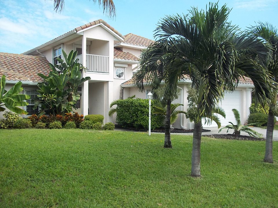 1st image of 358 Beverly Ct