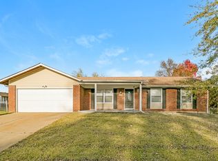 1215 Borden Dr, Florissant, MO