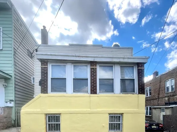 1227 Hillside Pl, North Bergen, NJ 07047