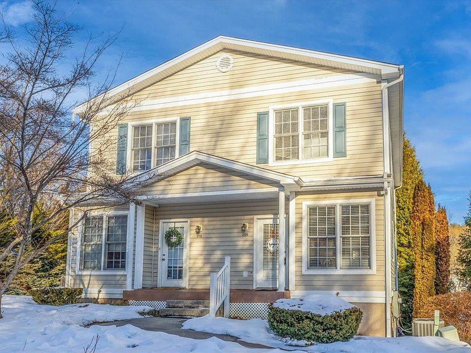 1st image of 208 Heights Ln #208