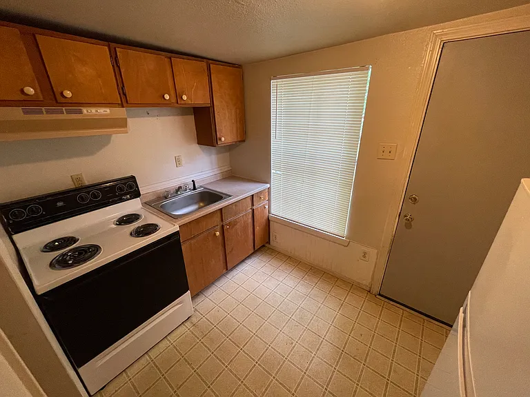 403 W Sunset Ave #C — Photo 8