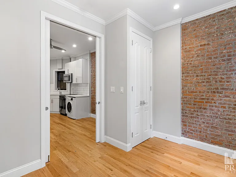 168 E 82nd St #2B — Photo 5