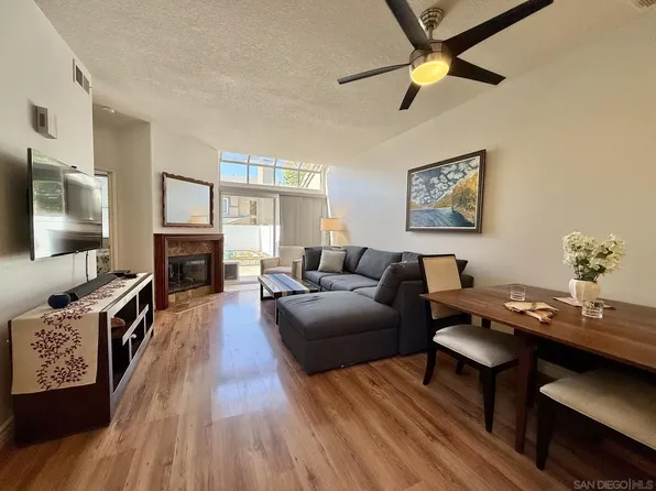 992 S Country Glen Way, Anaheim, CA 92808