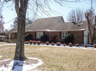 114 Quakerwood Dr, Archdale, NC 27263