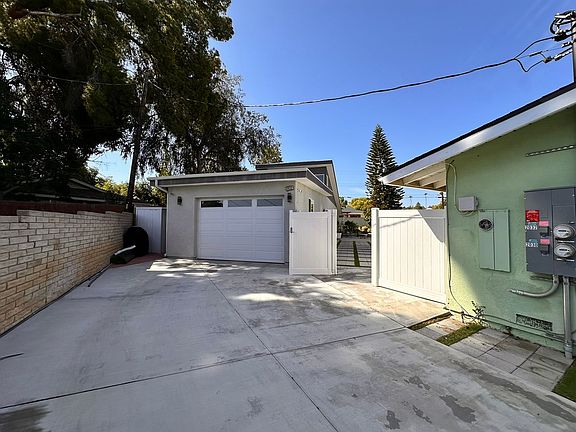 4th image of 2032 Wetherly Way
