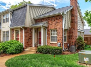 1058 Brooksgate Manor Dr, Saint Louis, MO