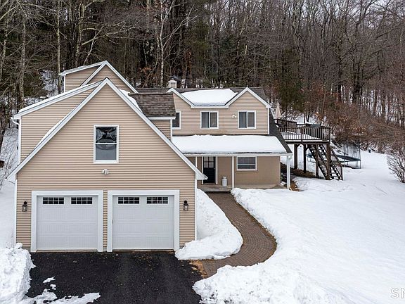 2nd image of 429 Lakeside Road