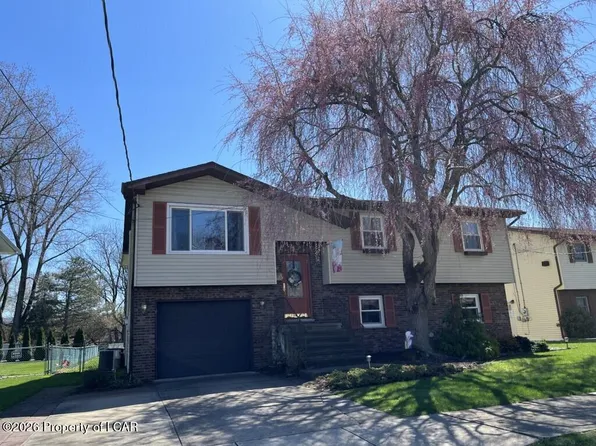 102 Thomas Ave, Kingston, PA 18704