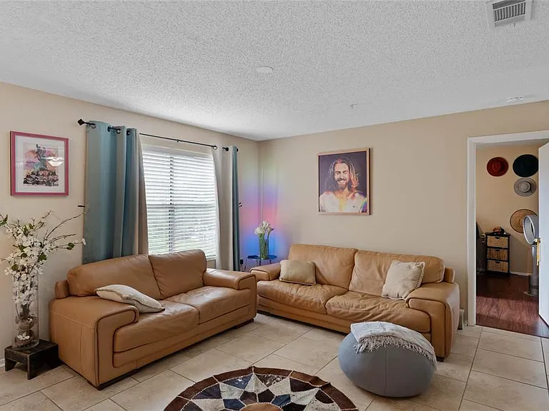 633 Buoy Ln #306 — Photo 5