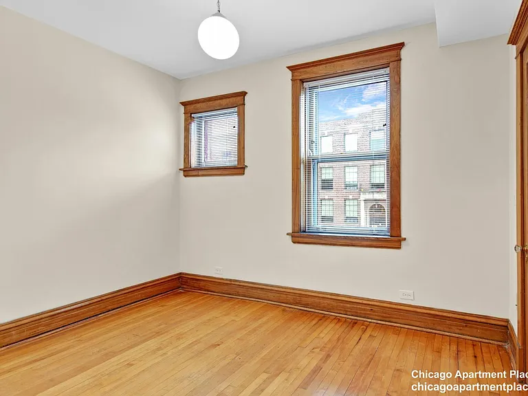 3600 N Hermitage Ave #2 — Photo 6