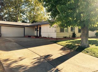 2379 Belladonna St, Redding, CA 96002