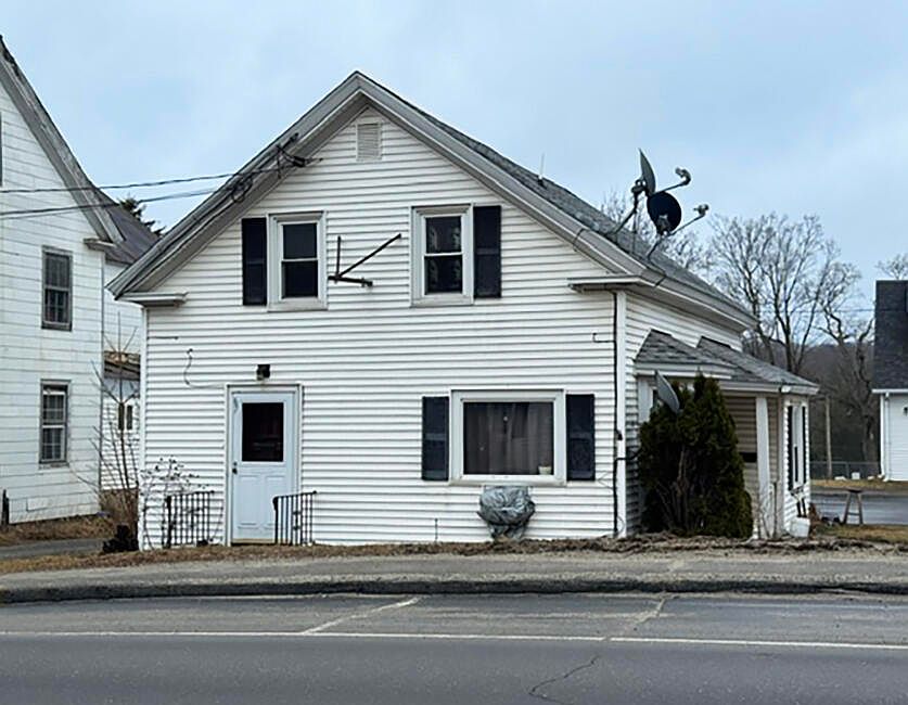 1st image of 67 Main Street