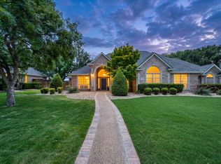900 Ownby Ln, Southlake, TX 76092