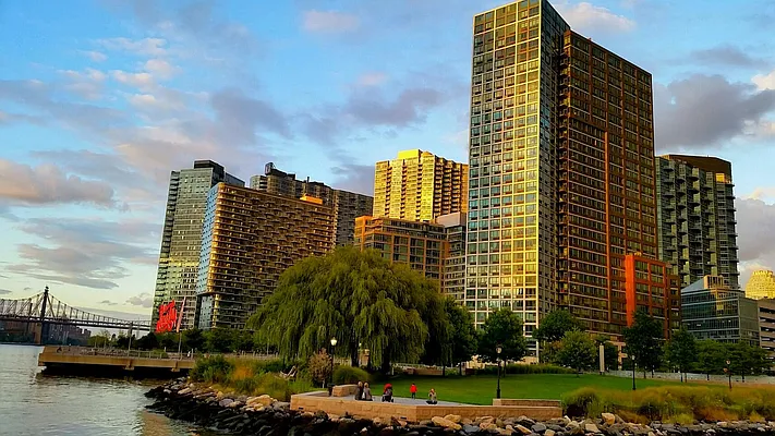 Rented by Dream Property Group LLC | media 18