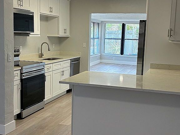 2nd image of 28 Azalea Dr