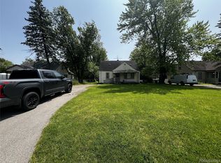 31707 Ecorse Rd, Romulus, MI 48174