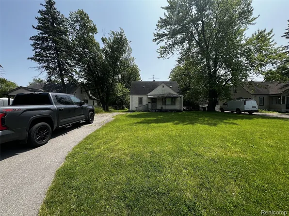 31707 Ecorse Rd, Romulus, MI 48174