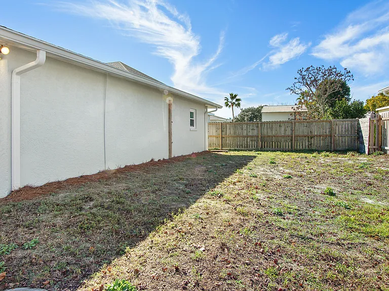 19909 Alta Vista Dr — Photo 16