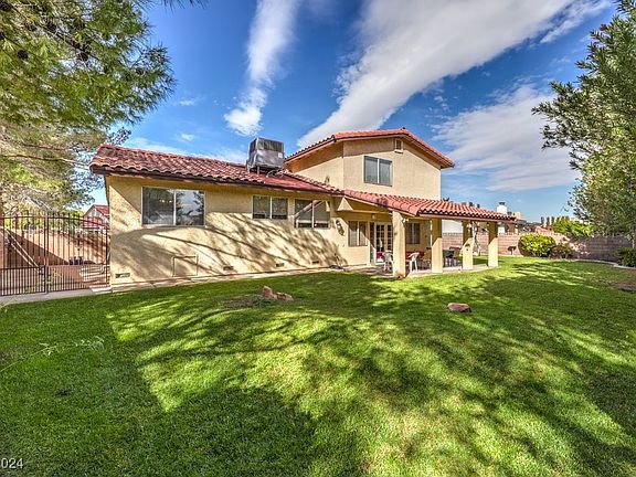 2nd image of 1609 Trineo Ct