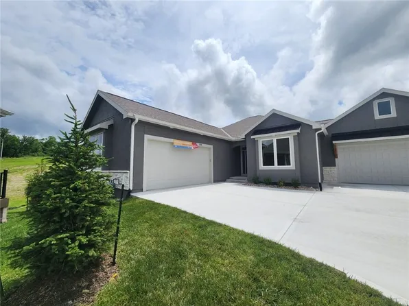 11546 S Olathe View Rd, Olathe, KS 66061