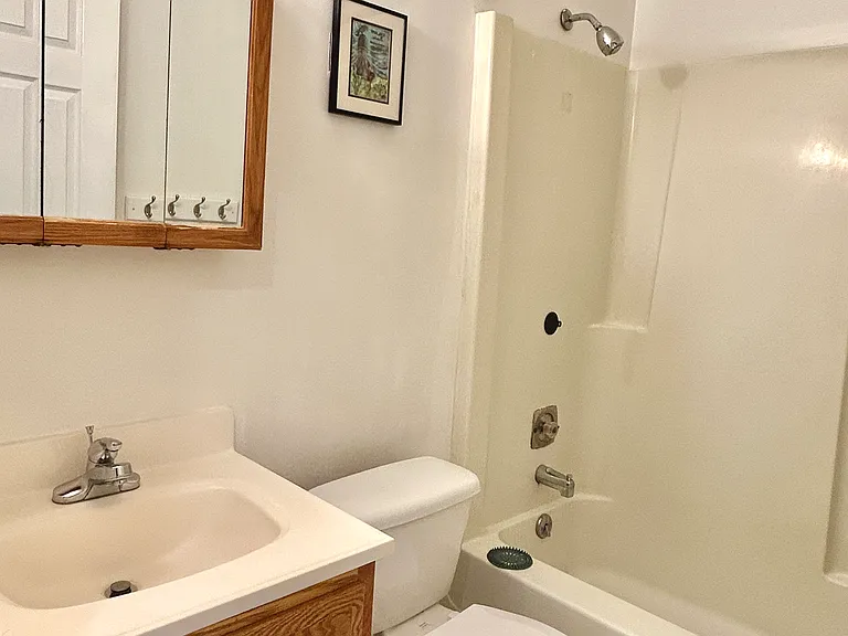 1638 Parkwood Ave — Photo 18