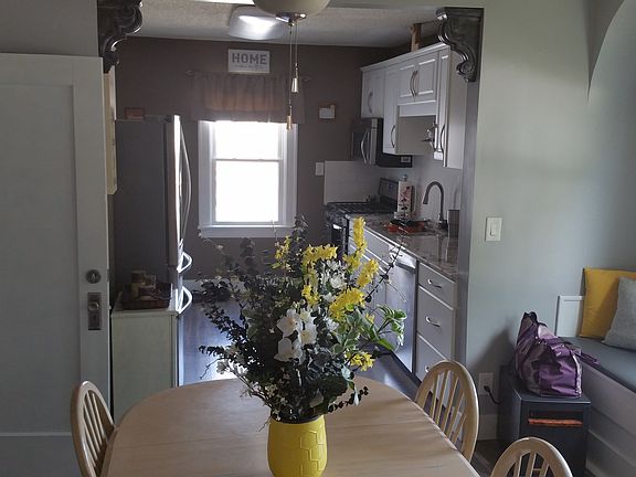 3rd image of 3102 2nd Ave