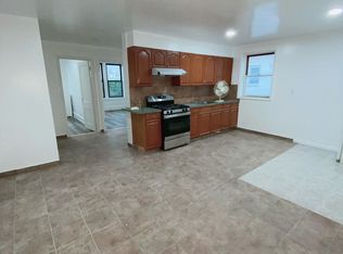 1441 W 9th St #2R, Brooklyn, NY 11204