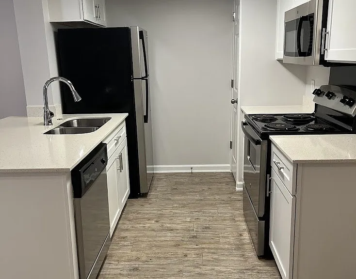 Juniper Springs Apartments — Photo 41