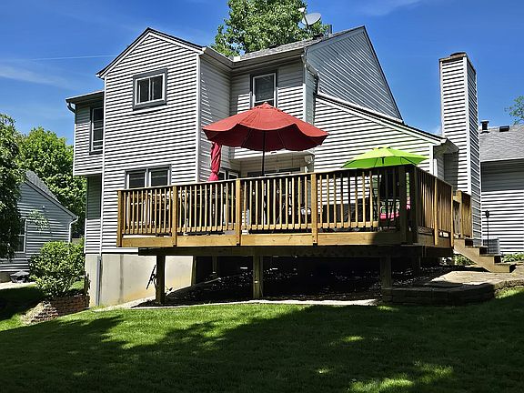 3rd image of 5980 Woodsbend Dr