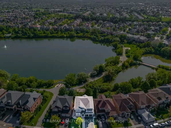 68 Southlake Blvd, Brampton, ON L6V 4P1