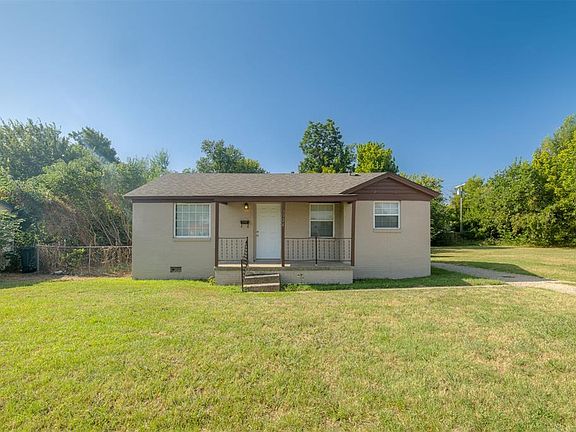 4th image of 3724 SE 15th St