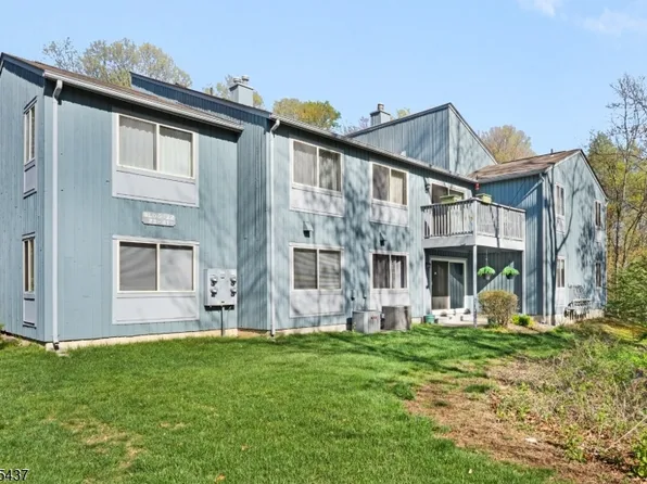 33 Drake Ln BLDG 22 #33, Roxbury Twp., NJ 07852