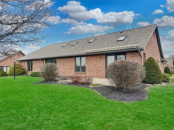 4th image of 19 Laurel Bnd