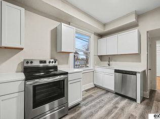 1214 S 25th Ave, Omaha, NE 68105