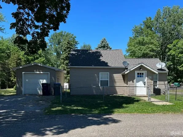 943 E Garfield St, Warsaw, IN 46580