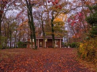 4423 Hill Rd, Highland, IL 62249