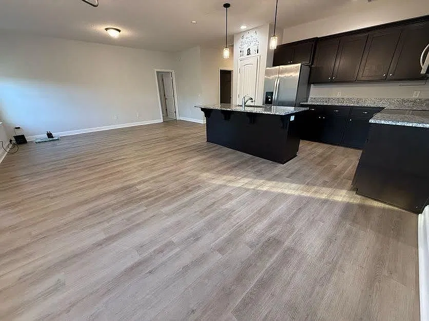 3 bed, 1535 sqft, $1,900 — Photo 3