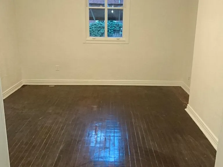 337 Spahr St #1 — Photo 16