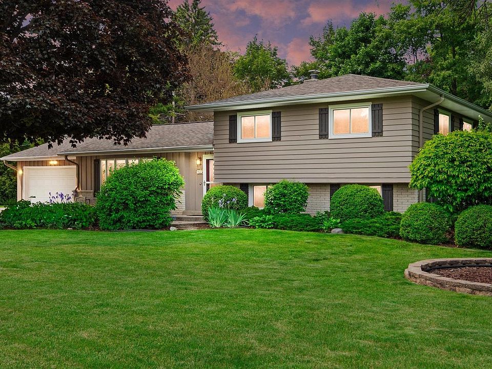 1st image of 9720 West Meadow Park DRIVE