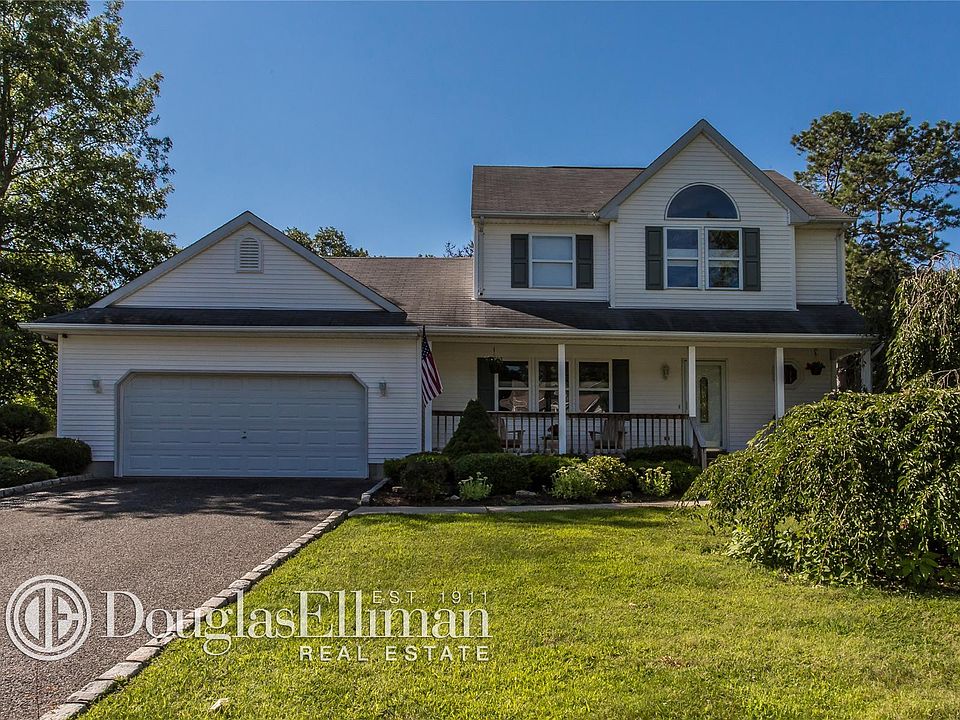 1st image of 4 Blair Dr