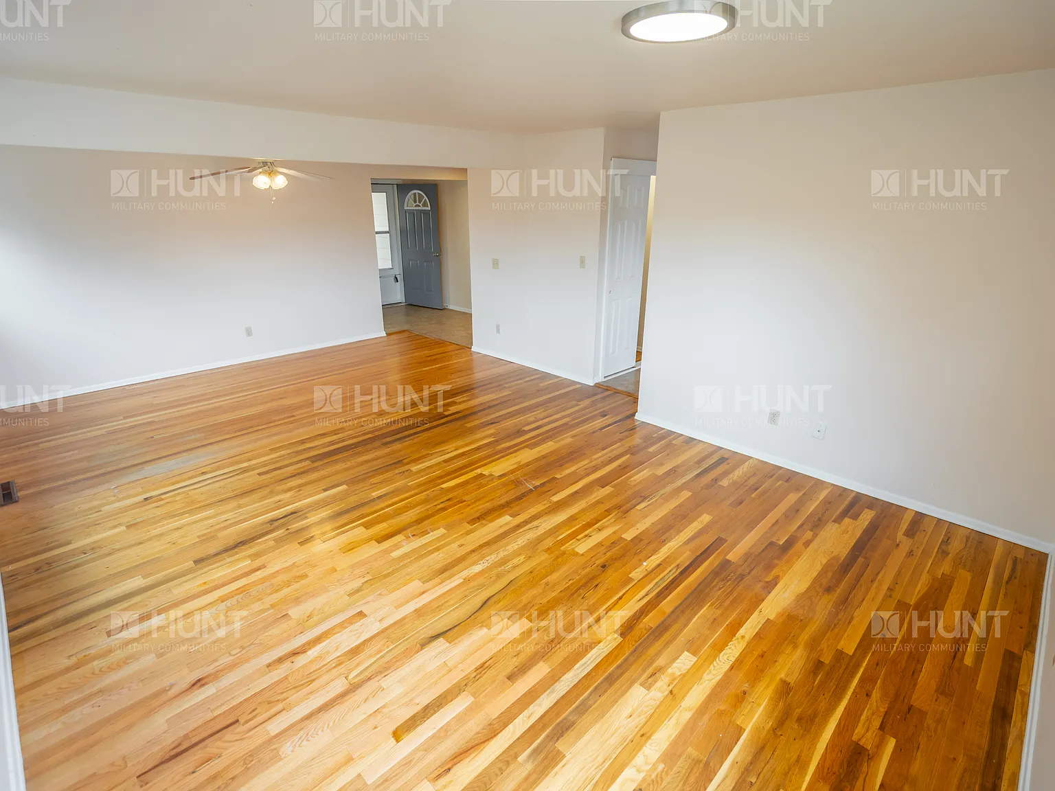 4 bed, 2.5 bath, 1500 sqft, $2,238 — Photo 3