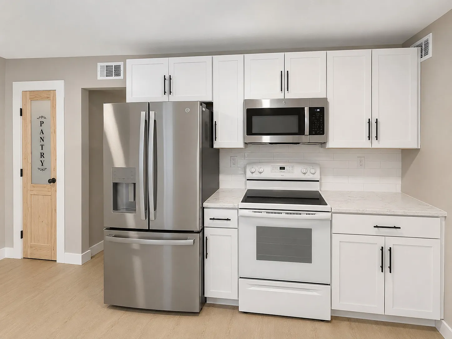 3 bed, 1100 sqft, $1,395 — Photo 3