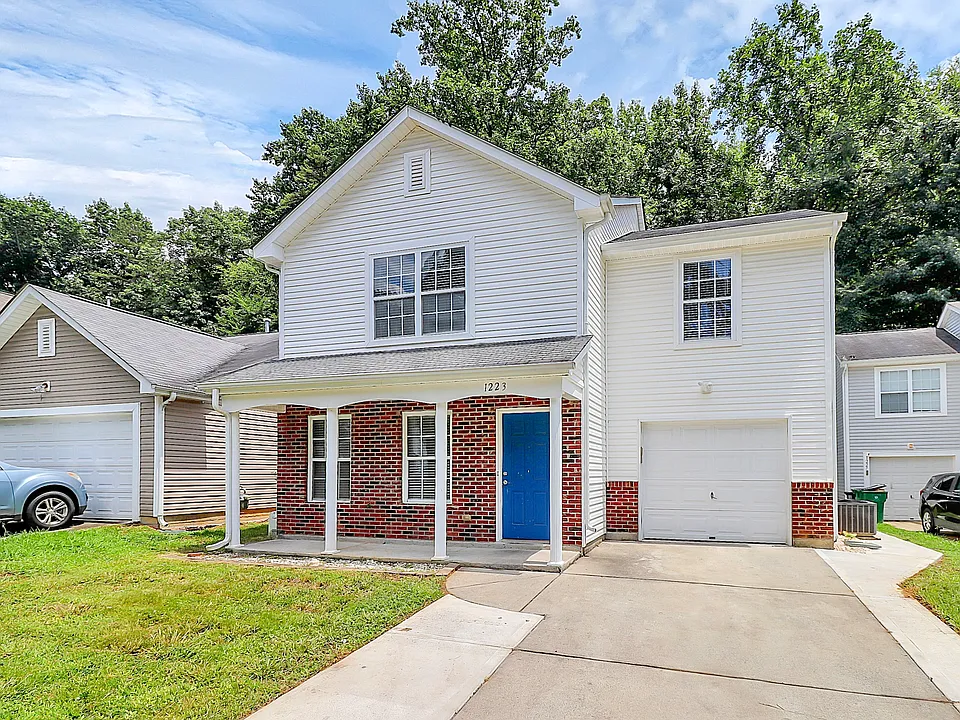 1223 Pinehaven Ct