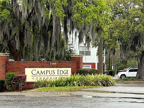 2nd image of 2360 SW Archer Rd APT 304