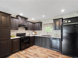 3735 State Line Rd, Mooringsport, LA 71060