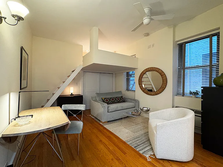 105 W 77th St #3B — Photo 1