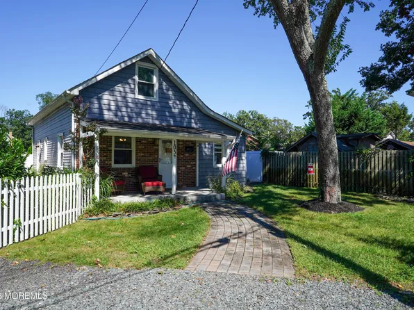 1034 3rd Avenue, Wall, NJ 07719
