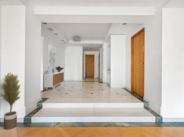 120 Central Park South image 6 of 9