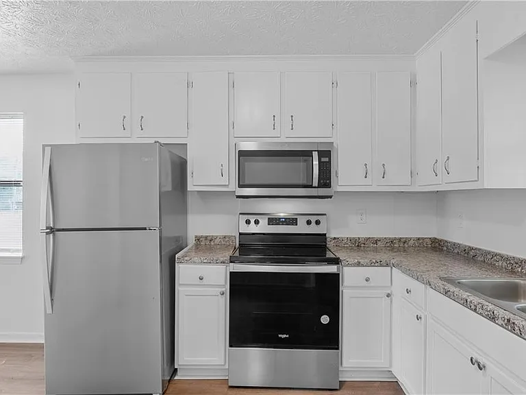340 Tanglewood Dr #A — Photo 9